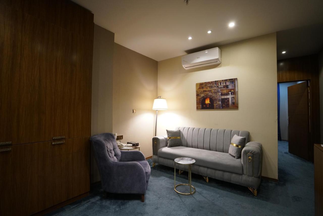 Gratus Hotel Erbil Esterno foto